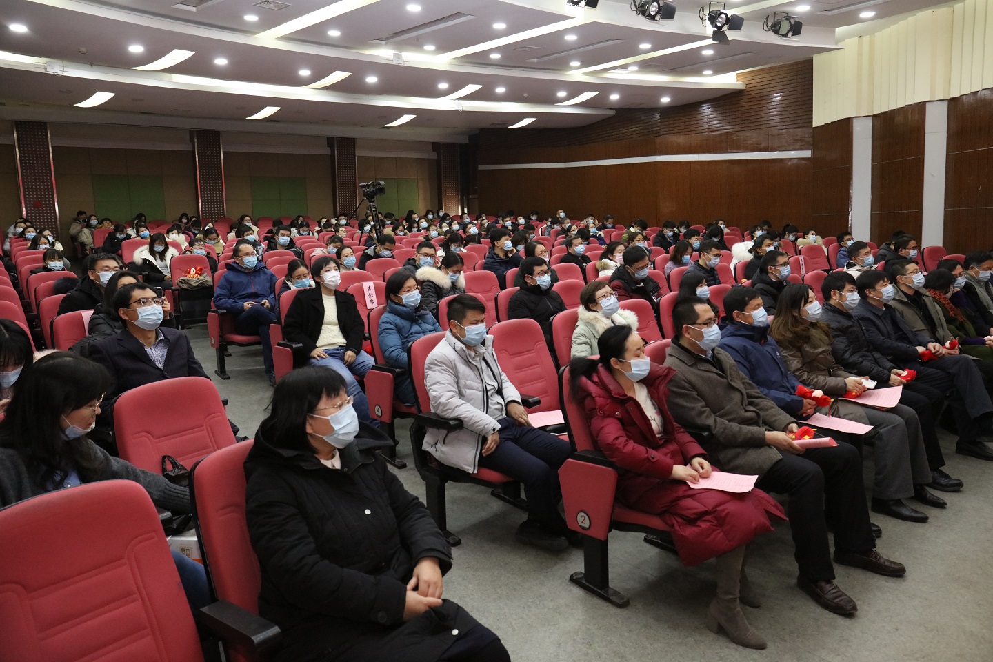 现场.JPG 现场.JPG